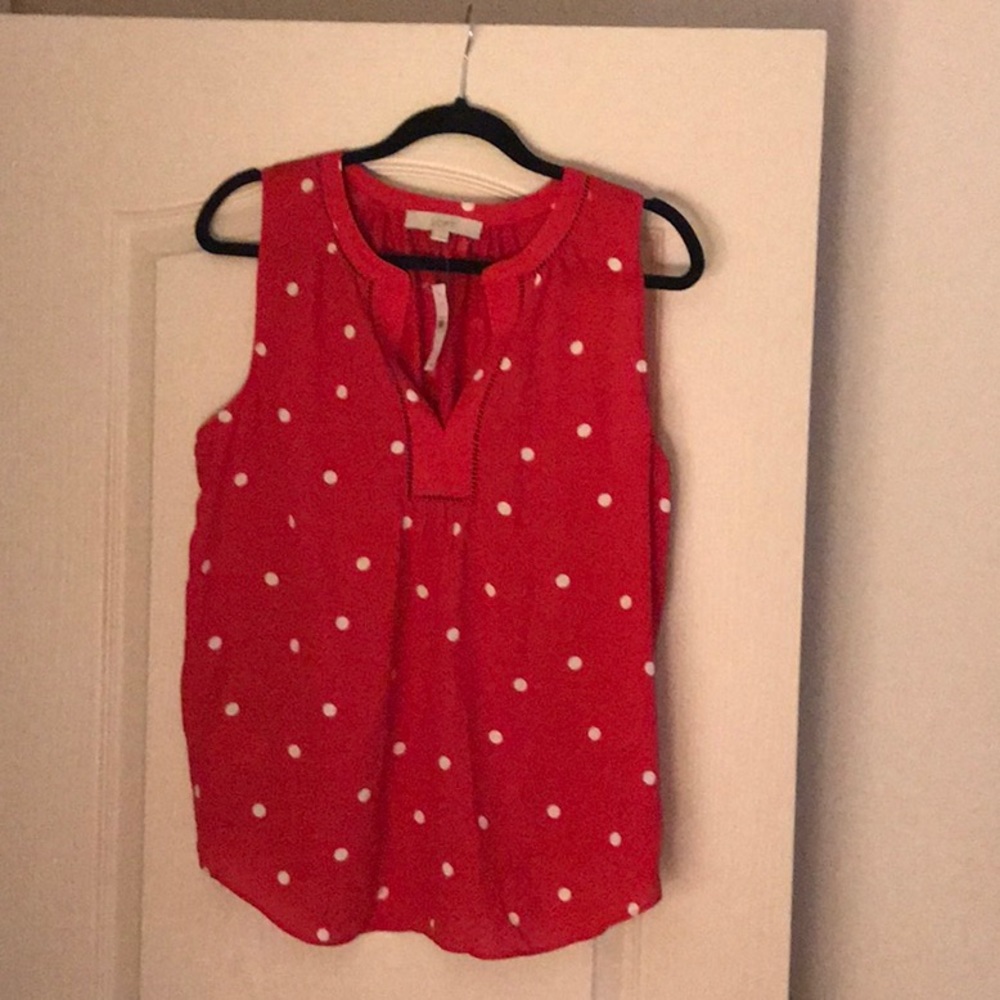 Sleeveless blouse